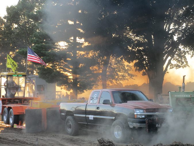 Photo: Truck Pull